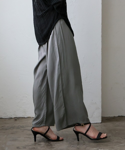 VitaFelice（ヴィータフェリーチェ）の「スムースタッチ　レーヨン　イージーロングパンツ（その他ルームウェア・レディース・ブラック/ベージュ/グレー/ブルー・FREE）」の13枚目の写真