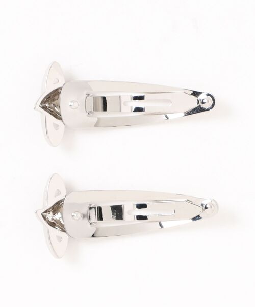 Vivienne Westwood(ヴィヴィアンウエストウッド)の「NEW DIAMANTE HEART SNAP CLIP 2(バレッタ/ヘアクリップ・レディース・シルバー/ゴールド/シルバー系その他・FREE)」の4枚目の写真