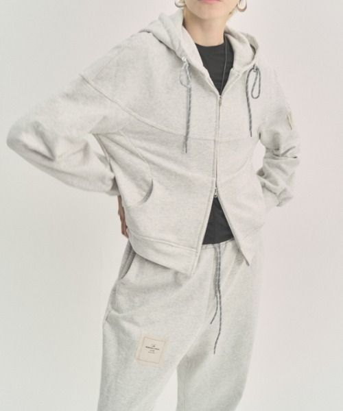 Muel Chic(ミュエルシック)の「Flon parka フロンパーカー(パーカー・レディース・ヘザーグレー/アイボリー/ブラック/オレンジ系・FREE)」の3枚目の写真