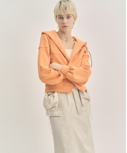 Muel Chic(ミュエルシック)の「Flon parka フロンパーカー(パーカー・レディース・ヘザーグレー/アイボリー/ブラック/オレンジ系・FREE)」の10枚目の写真