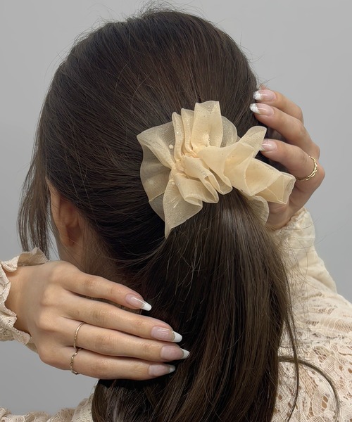 たっぷりボリュームファーシュシュ⤴︎⤴ マットパープルとキラキラチェーン♡ 楽天市場】【なくなり次第終了最終セール】柔らかな手触りのファー