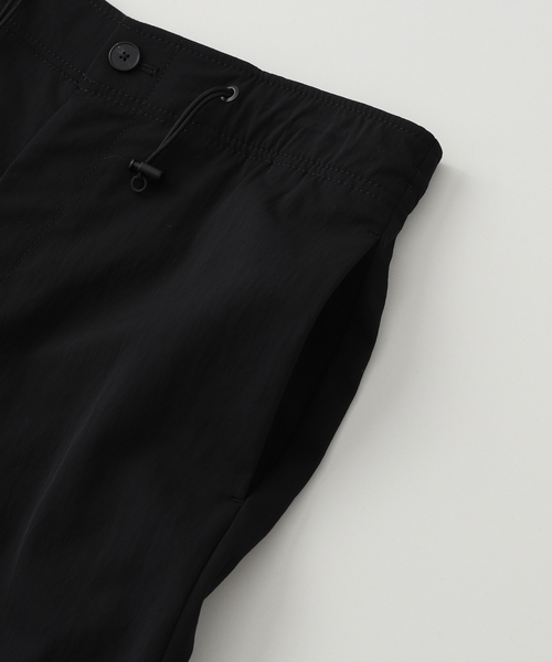 ATON(エイトン)の「ATON (エイトン) HIGH TWIST NYLON UTILITY PANTS PRAGGM0109(その他パンツ・メンズ・ブラック・4)」の5枚目の写真