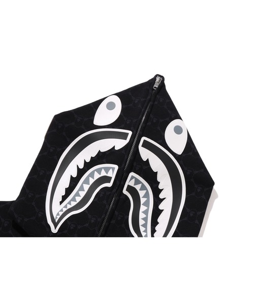 A BATHING APE（アベイシングエイプ）の「COLLEGE MONOGRAM RELAXED FIT SHARK FULL ZIP HOODIE M（パーカー・メンズ・イエロー/グリーン/ブラック/ブラウン・X-LARGE/SMALL/MEDIUM/XX-LARGE/LARGE）」の13枚目の写真