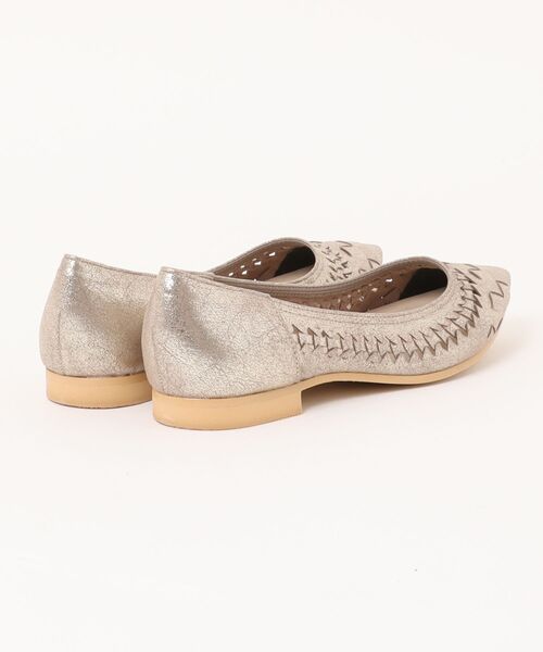 Bridget Birkin(ブリジットバーキン)の「【Bridget Birkin】編み込みフラットシューズ(551523)(パンプス・レディース・ピンク/ブラック/シルバー・23.5/24.5/23/24/22.5)」の4枚目の写真