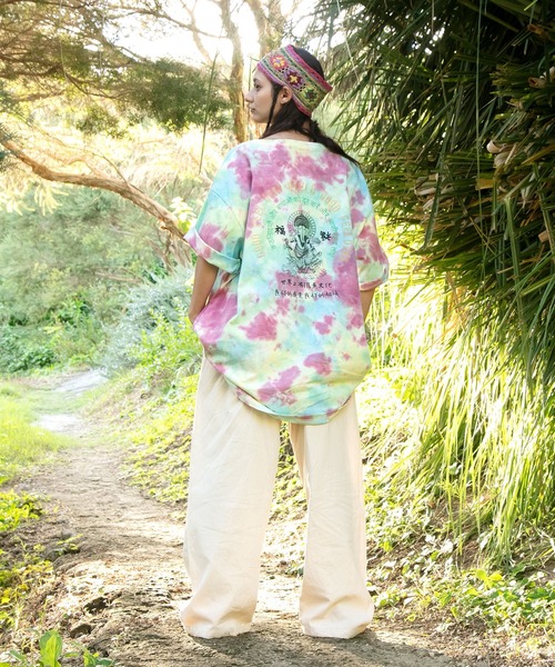 grn（ジーアールエヌ）の「【チャイハネ】Amina×grn ネシャダイメンズTシャツ（Tシャツ/カットソー・メンズ・グレー/マルチ・L/XL）」の10枚目の写真