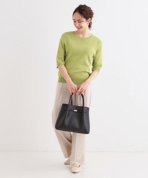 SHOO・LA・RUE(シューラルー)の「ベルト金具トートバッグ【2WAY】(トートバッグ・レディース・ブラック/ナチュラル/イエロー・00)」の5枚目の写真