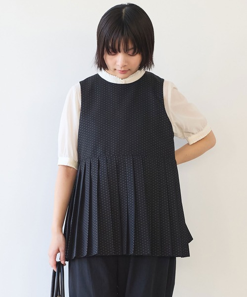 bulle de savon（ビュルデサボン）の「つぶつぶジャカード プリーツベスト（ベスト・レディース・ブラック・FREE）」の7枚目の写真