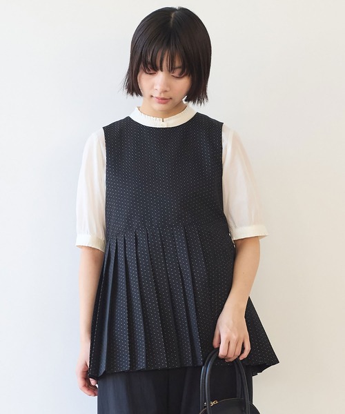 bulle de savon（ビュルデサボン）の「つぶつぶジャカード プリーツベスト（ベスト・レディース・ブラック・FREE）」の2枚目の写真