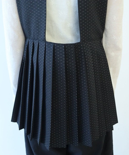 bulle de savon（ビュルデサボン）の「つぶつぶジャカード プリーツベスト（ベスト・レディース・ブラック・FREE）」の22枚目の写真