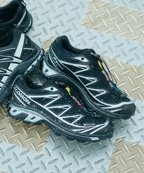 SALOMON(サロモン)の「XT-6 GORE-TEX L47450600(スニーカー・メンズ・ブラック・25.5cm/26.0cm/26.5cm/27.0cm/27.5cm/28.0cm/24.5cm/25.0cm/28.5cm/29.0cm/23.0cm/23.5cm/24.0cm/30.0cm/22.5cm)」の1枚目の写真