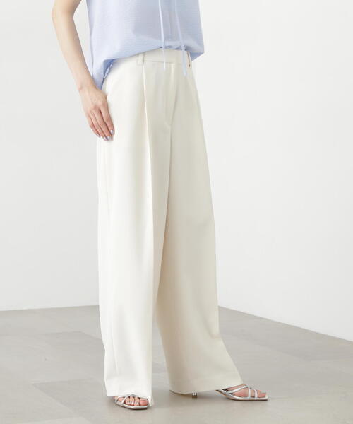 N.（N. Natural Beauty Basic）（エヌエヌナチュラルビューティーベーシック）の「ライトタックワイドパンツ（その他パンツ・レディース・チャコールグレー/オフホワイト/ブラウン・MEDIUM/SMALL）」の22枚目の写真