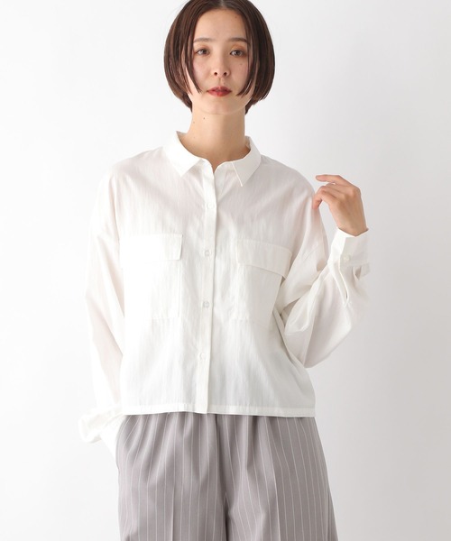LEPSIM（レプシィム）の「Wポケット短丈シャツ　323752（シャツ/ブラウス・レディース・オフホワイト/ライトブルー・FREE）」の4枚目の写真