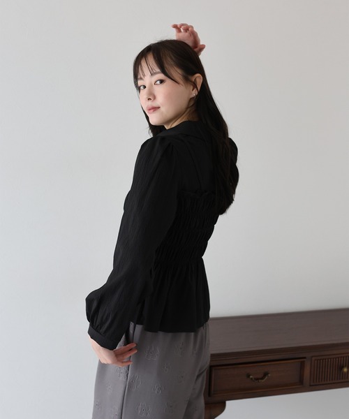 早い者勝ち【新品】UN3D. 完売品ビスチェレイヤードショートシャツ-ブラック UN3D.（アンスリード）の「BUSTIER LAYERED SHORT SH / ビスチェ