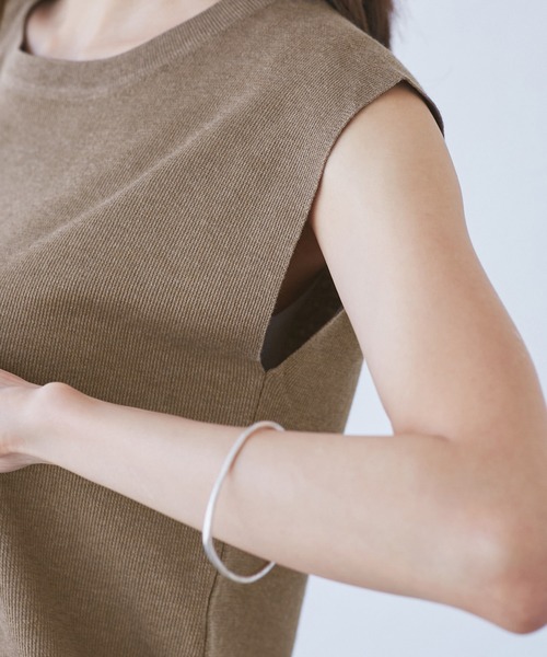 洗濯機OK】LEVITAゼロスリーブサマーニットプルオーバー（ニット