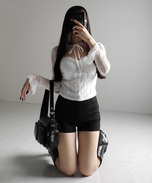 me+em select（ミームセレクト）の「【 ２color 】チョーカーネックリボンコルセットレーストップス ／ choker neck ribbon corset lace tops（その他トップス・レディース・ブラック/ホワイト・FREE）」の10枚目の写真