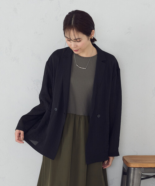 COMME CA ISM(コムサイズム)の「シア―ジャケット(テーラードジャケット・レディース・ホワイト/ダークブラウン/ブラック・MEDIUM/LARGE)」の3枚目の写真