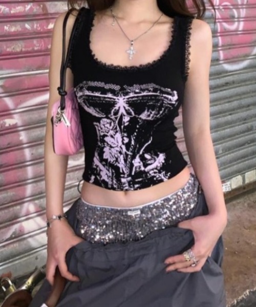 lilful（リルフル）の「【カップ付き】レース ショート丈 プリントノースリーブタンクトップ（タンクトップ・レディース・グレー/ブラック/ホワイト・F）」の5枚目の写真