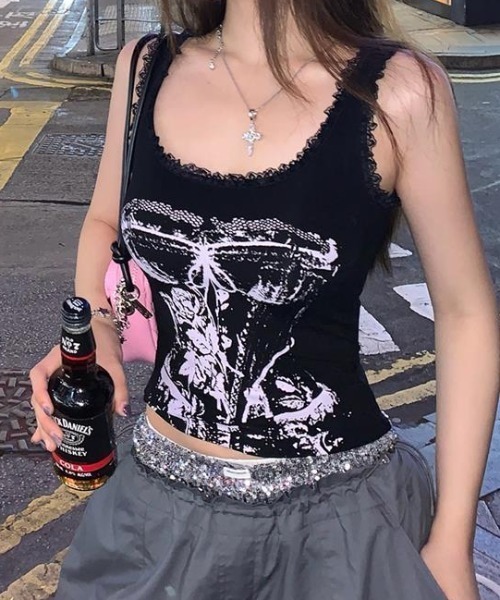 lilful（リルフル）の「【カップ付き】レース ショート丈 プリントノースリーブタンクトップ（タンクトップ・レディース・グレー/ブラック/ホワイト・F）」の7枚目の写真