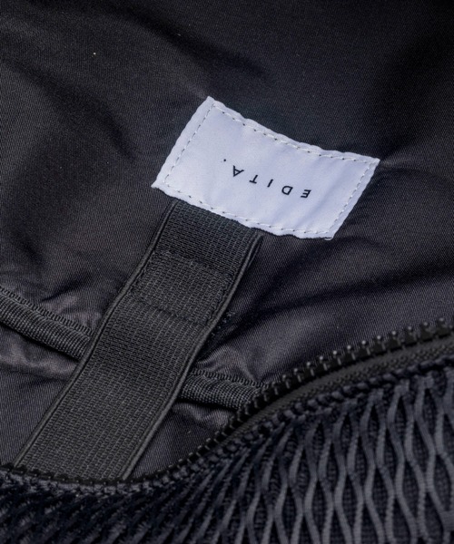 EDITA.(エディータ)の「洗濯機で洗える Washable standard pockets backpack 大容量 / 通学 / A4収納(バックパック/リュック・レディース・ブラック×グレー/ブラック・FREE)」の8枚目の写真