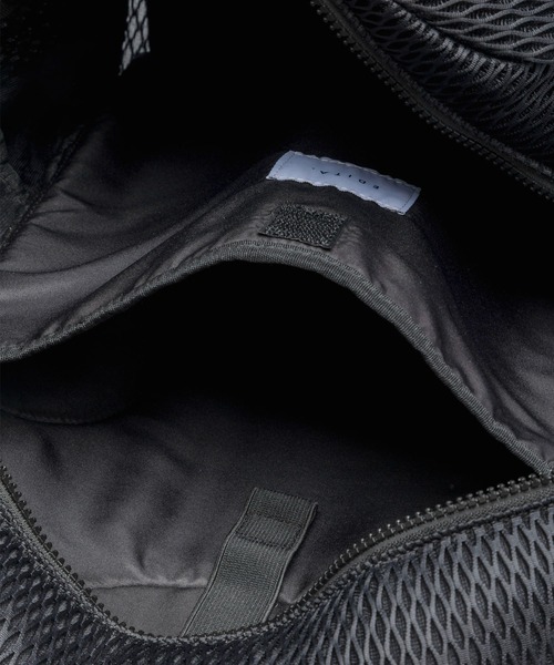 EDITA.(エディータ)の「洗濯機で洗える Washable standard pockets backpack 大容量 / 通学 / A4収納(バックパック/リュック・レディース・ブラック×グレー/ブラック・FREE)」の9枚目の写真