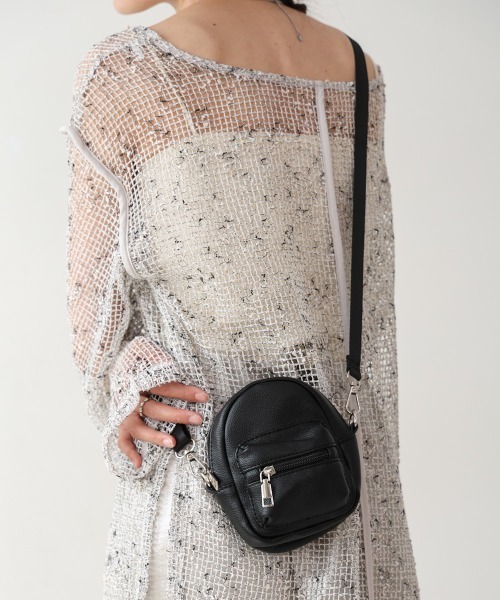 Bab（バブ）の「軽量ミニショルダーバッグ（ショルダーバッグ・レディース・ブラック/ピンク/オフホワイト/イエロー/シルバー・ONESIZE）」の2枚目の写真