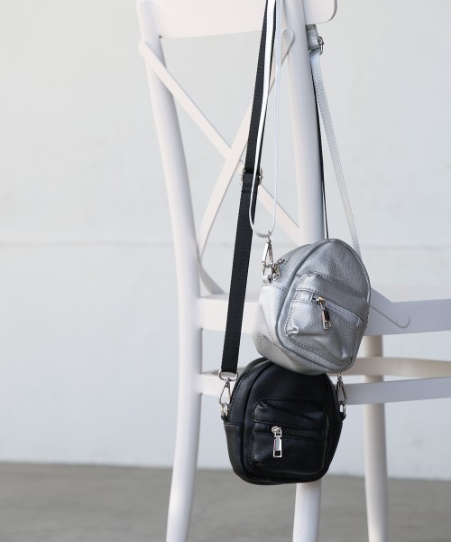 Bab（バブ）の「軽量ミニショルダーバッグ（ショルダーバッグ・レディース・ブラック/ピンク/オフホワイト/イエロー/シルバー・ONESIZE）」の12枚目の写真