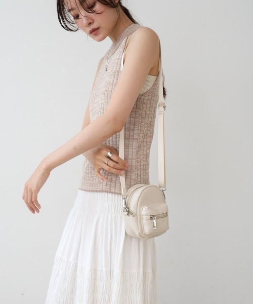 Bab（バブ）の「軽量ミニショルダーバッグ（ショルダーバッグ・レディース・ブラック/ピンク/オフホワイト/イエロー/シルバー・ONESIZE）」の22枚目の写真