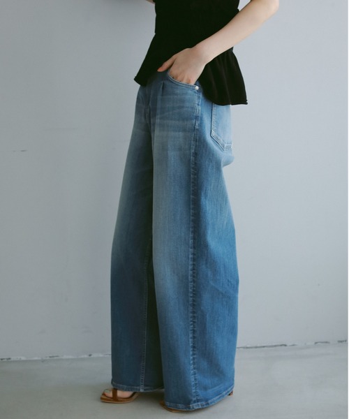 CASA FLINE(カーサフライン)の「【SURT×CASA FLINE】デニムワイドパンツ(デニムパンツ・レディース・ブルー/ホワイト・0/1/2)」の1枚目の写真