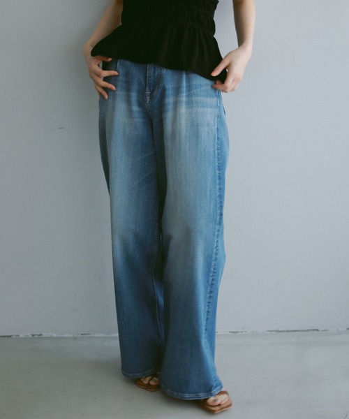 CASA FLINE(カーサフライン)の「【SURT×CASA FLINE】デニムワイドパンツ(デニムパンツ・レディース・ブルー/ホワイト・0/1/2)」の15枚目の写真