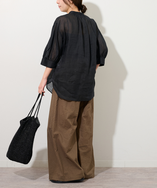 JOURNAL STANDARD relume（ジャーナルスタンダード　レリューム）の「ラミーギャザースリーブブラウス（シャツ/ブラウス・レディース・ブラック/ライトブルー/ホワイト・FREE）」の5枚目の写真