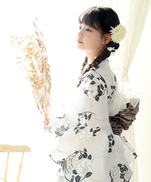 kimonomachi(キモノマチ)の「【簡単着付け】ガールズ 浴衣 セパレート ワンピース 子供浴衣セット(サンドレス+上着+帯)110cm/120cm/130cm/140cm/150cm 女の子浴衣 糸菊 秋草 雪輪 ひまわり(浴衣・キッズ・ブルーグレー/グレイッシュブルー/ブルーパープル/コーラルピンク/ブラック/ライトグレー/ネイビー/イエロー・110cm/120cm/130cm/140cm/150cm)」の12枚目の写真