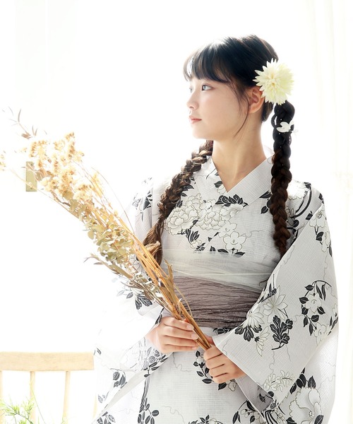 kimonomachi(キモノマチ)の「【簡単着付け】ガールズ 浴衣 セパレート ワンピース 子供浴衣セット(サンドレス+上着+帯)110cm/120cm/130cm/140cm/150cm 女の子浴衣 糸菊 秋草 雪輪 ひまわり(浴衣・キッズ・ブルーグレー/グレイッシュブルー/ブルーパープル/コーラルピンク/ブラック/ライトグレー/ネイビー/イエロー・110cm/120cm/130cm/140cm/150cm)」の10枚目の写真