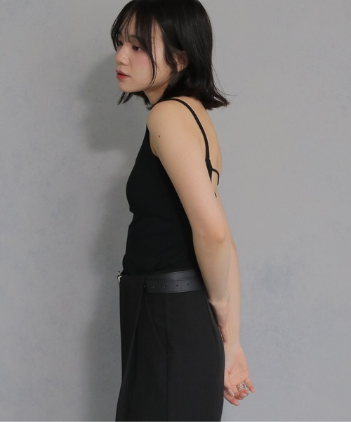 cheriella(シェリエラ)の「【cheriella】カップ付きバックストラップデザインキャミソール CUP-IN BACK STRAP DESIGN CAMISOLE(キャミソール・レディース・オフホワイト/ブラック・M)」の18枚目の写真