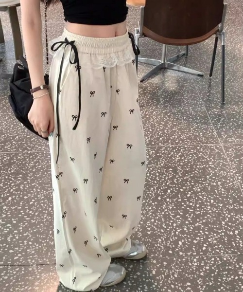 おしゃれスタ(オシャレスタ)の「リボン柄レース付きワイドパンツ(スウェットパンツ・レディース・ブラック/ホワイト・XL/L/M/S)」の7枚目の写真