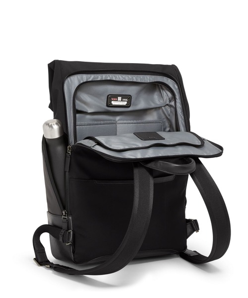 TUMI(トゥミ)の「HARRISON 「オズボーン」ロール・トップ・バックパック(バックパック/リュック・メンズ・ブラック×ブラック・FREE)」の4枚目の写真
