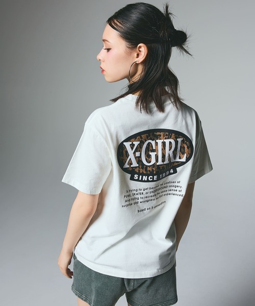 X-girl（エックスガール）の「LEOPARD OVAL LOGO S/S TEE（Tシャツ/カットソー・レディース・ブラック/ホワイト/ライトパープル・S/L/M）」の2枚目の写真