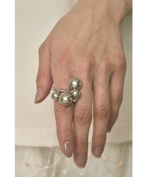 marjour（マージュール）の「BUBBLE BALL RING(FREE SIZE)（リング・レディース・ゴールド/シルバー・FREE）」の2枚目の写真