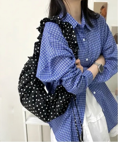 FREE STYLISTS(フリー スタイリスト)の「Y2K ドットドローストリングショルダーバッグ 2WAY(ショルダーバッグ・レディース・ホワイト/ブラック・FREE)」の13枚目の写真