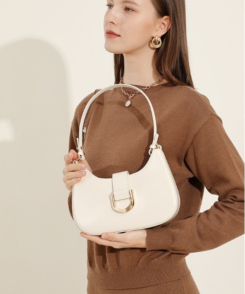 NiiNa（ニーナ）の「【 NiiNa / ニーナ 】高品質牛革 ワンハンドルスリムラウンドレザーバッグ（ショルダーバッグ・レディース・ホワイト/ブラウン/レッド/ブラック・FREE）」の18枚目の写真