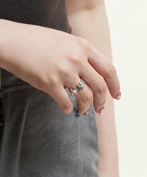 CONVERSE TOKYO（コンバーストウキョウ）の「【SILVER925】ETERNITY STAR★ RING（リング・レディース・シルバー・FREE）」の2枚目の写真
