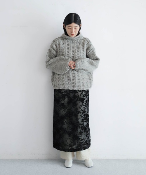 NOMBRE IMPAIR（ノンブルアンペール）の「ロービングヤーン ハイネック