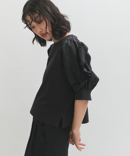 ADAM ET ROPE'(アダムエロペ)の「【サステナブル】バルーンスリーブTシャツ(Tシャツ/カットソー・レディース・ブラック/ネイビー/ベージュ系その他・FREE)」の21枚目の写真