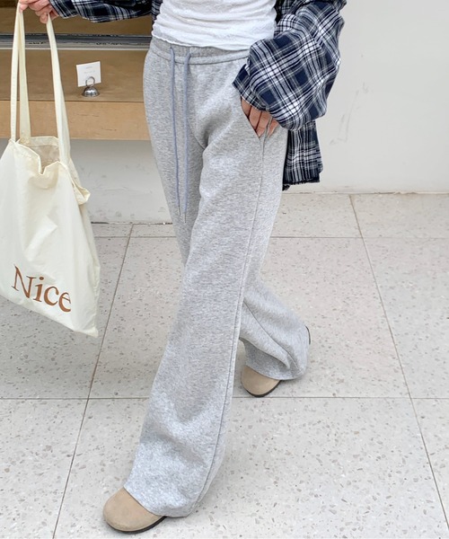 everycoco(エブリーココ)の「ブーツカットスウェットパンツ(スウェットパンツ・レディース・グレー/ブラック・L/M)」の8枚目の写真