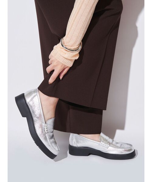 HARUTA（ハルタ）の「【HARUTA×ELENDEEK】ローファー（ローファー・レディース・オフホワイト/シルバー/ブラック・36/37/38）」の6枚目の写真