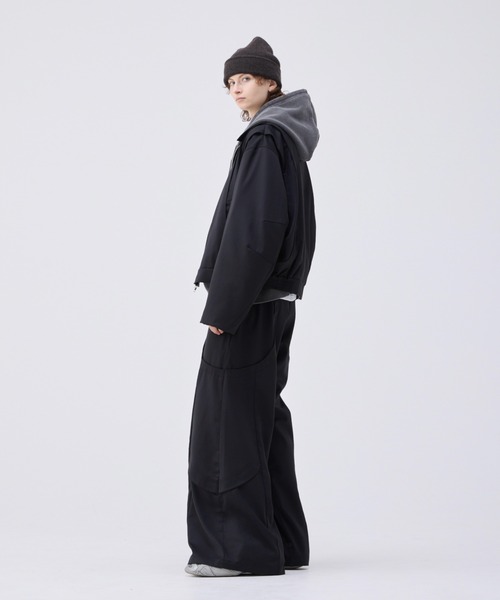 soerte（ソエルテ）の「Loose curve tuck short blouson/ルーズカーブタックショートブルゾン（ブルゾン・メンズ・ブラック/グレー/レッド・1/2/3）」の8枚目の写真