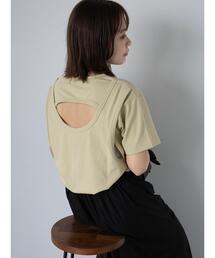 バックレイヤードカットソー