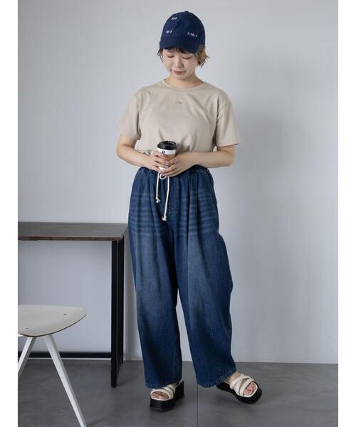 ehka sopo(エヘカソポ)の「バックレイヤードカットソー(Tシャツ/カットソー・レディース・チャコールグレー/グリーン/ベージュ/オフホワイト・F)」の17枚目の写真