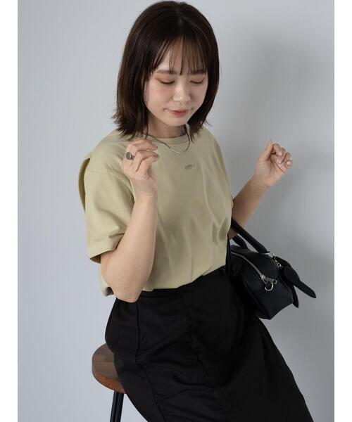ehka sopo(エヘカソポ)の「バックレイヤードカットソー(Tシャツ/カットソー・レディース・チャコールグレー/グリーン/ベージュ/オフホワイト・F)」の21枚目の写真