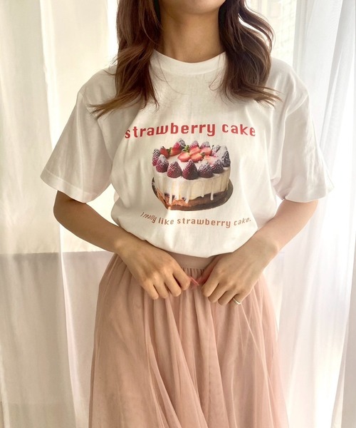 セール】いちごケーキ半袖Tシャツ（Tシャツ/カットソー