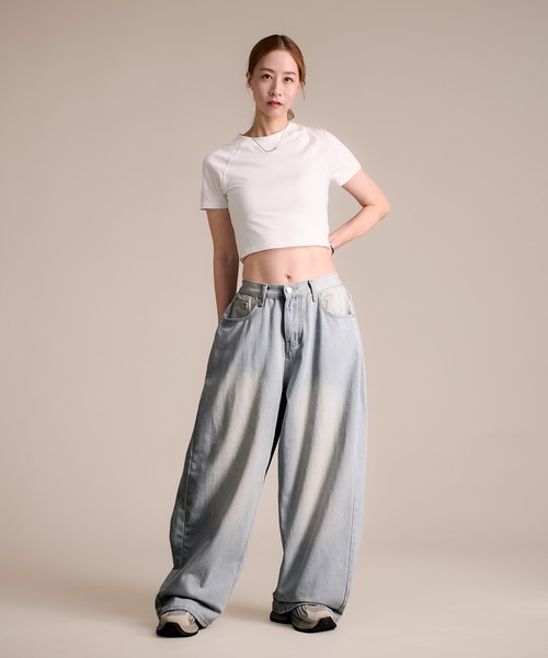 MAISON SELECT(メゾンセレクト)の「7A3 サイドタックワイドデニム SHORT DD5006(デニムパンツ・レディース・ライトブルー/ブラック/ブルー/ブルー系その他・M/L/XL/S)」の9枚目の写真